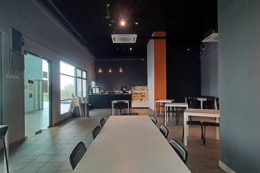 Homestay Arc Cozyhome Austin Hills 4-5Pax Johor Bahru Ngoại thất bức ảnh